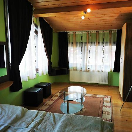 Apartments Black Horse Пампорово Экстерьер фото